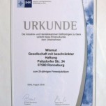 Mit Dank und Anerkennung für die Leistungen der Wismut GmbH seit der Gründung des Unternehmens vor 25 Jahren.