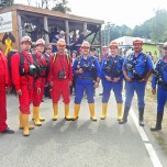 Die Mitglieder der Grubenwehr Wismut voller Erwartung vor dem Festumzug in Schwarzenberg