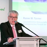 Geschäftsführer Rainer M. Türmer begrüßte die Anwesenden, darunter Mitglieder des Bundestags und der Landesparlamente Sachsens und Thüringens