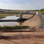 Neu ausgerüstetes Bauwasserhaltungsbecken